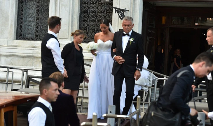 Schweinsteiger và Ivanovic chia tay sau 9 năm chung sống - Ảnh 3.