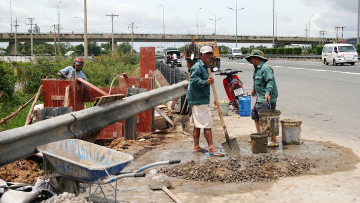 Đường cao tốc TP.HCM - Trung Lương có trạm dừng nghỉ đầu tiên