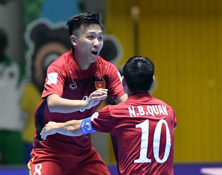 ​Bàn thắng của Minh Trí đẹp thứ 2 ở World Cup futsal 2016