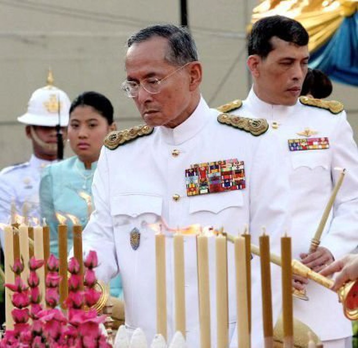 Hoàng Thái hậu Thái Lan Sirikit qua đời, hưởng thọ 93 tuổi - Ảnh 2.