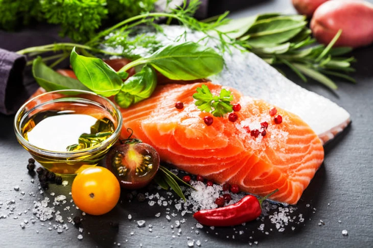Vì sao người huyết áp thấp không nên uống omega-3? - Ảnh 2.