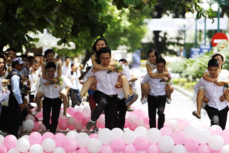 Kết hôn giúp gì cho thanh niên?