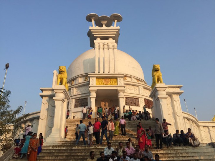 Shanti Stupa - bảo tháp Hòa Bình-Hồ Anh Thái