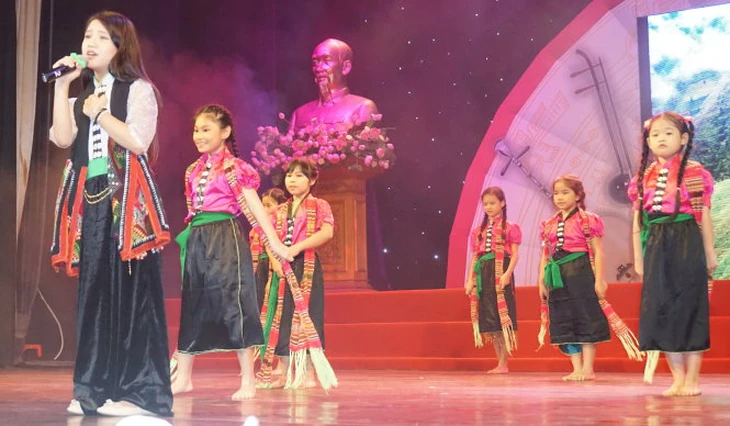 Lần đầu tiên, TP.HCM tổ chức thi hát nhạc cổ truyền và biểu diễn nhạc cụ dân tộc dành cho học sinh - Ảnh 2.