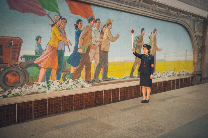 Điều khiển giao thông tại nhà ga Pyongyang Metro