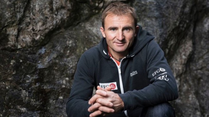 Nhà leo núi nổi tiếng Ueli Steck tử nạn gần Everest