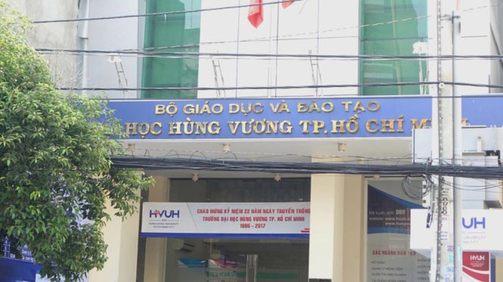 Bị buộc thôi học, sinh viên đòi được học lại