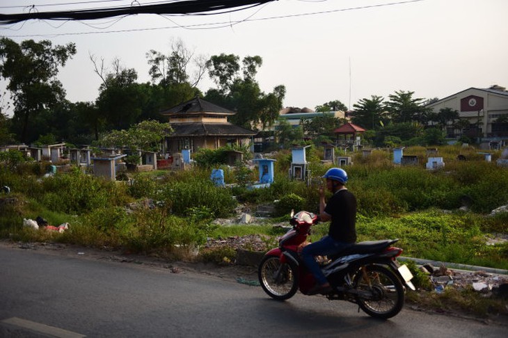 Di dời nghĩa trang Bình Hưng Hòa: 3.500 mộ chưa có thân nhân