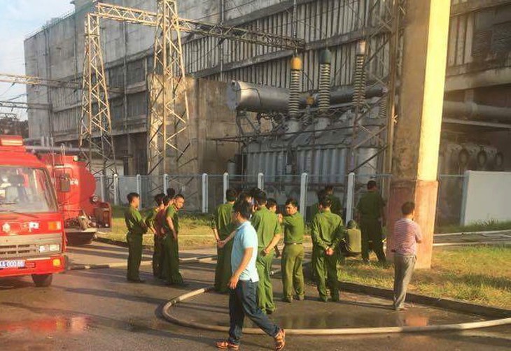 Tạm dừng một dây chuyền sản xuất Nhiệt điện Phả Lại do cháy