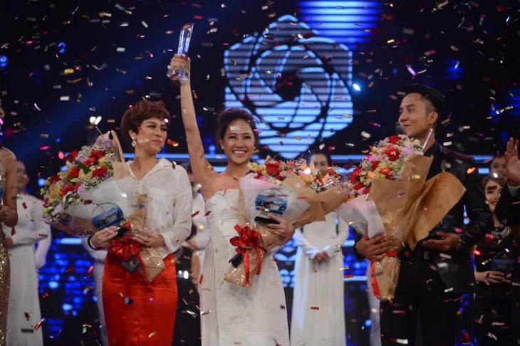Nam MC hóa 'beauty queen' bất ngờ vấp ngã trên sân khấu The TVFACE 2025 - Ảnh 7.