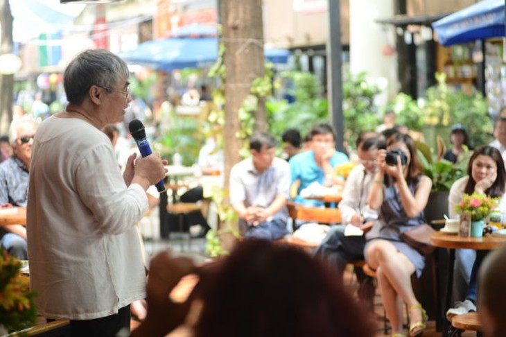 Nhà thơ Nguyễn Duy-Phong Quang