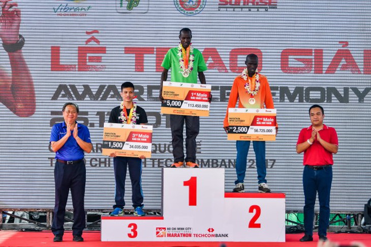 VĐV Kenya thắng lớn ở Giải marathon quốc tế TP.HCM