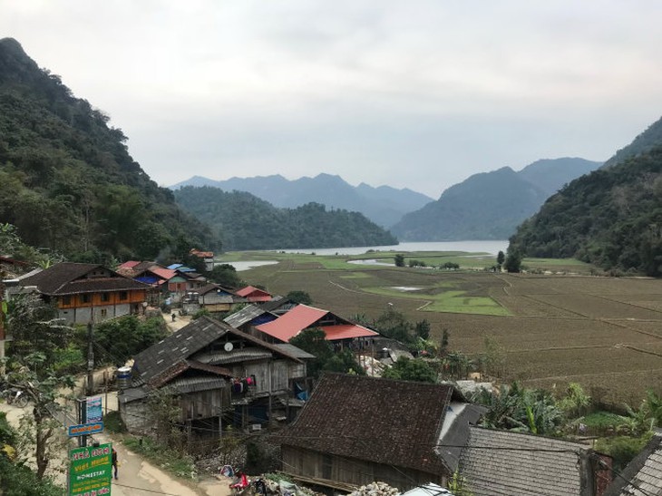 THOÁT NGHÈO NHỜ LÀM DU LỊCH HOMESTAY