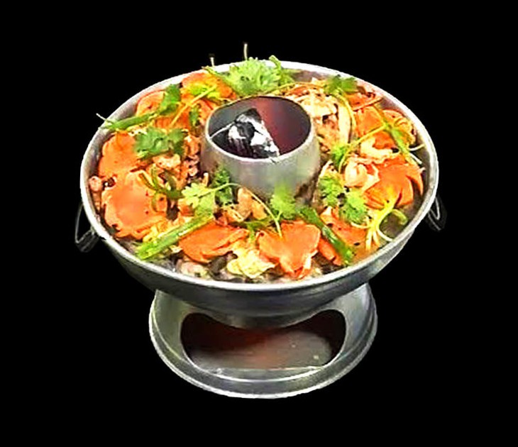 Một món tả pín lầu (cao lầu)