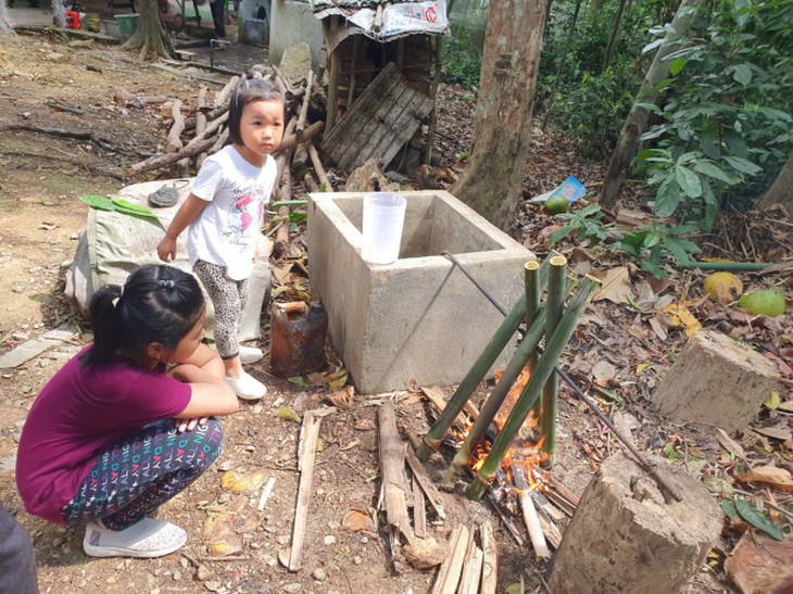 Em chờ cơm trong ống tre chín, điều chưa hề biết