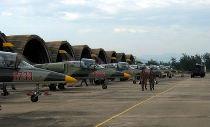 Mãn nhãn, tự hào với những bài bay của phi công quân sự trên máy bay L-39NG - Ảnh 13.