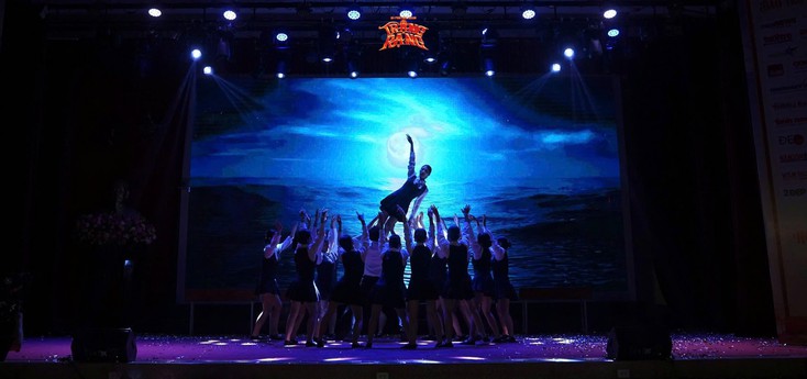 Tân binh báo chí thăng hoa cảm xúc tại đại nhạc hội IJC Festival 2025: Trạng Rạng- Ảnh 5.
