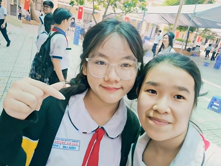 Món quà tặng ngoại từ thủ khoa lớp 10 Trường THPT Phước Kiển- Ảnh 1.