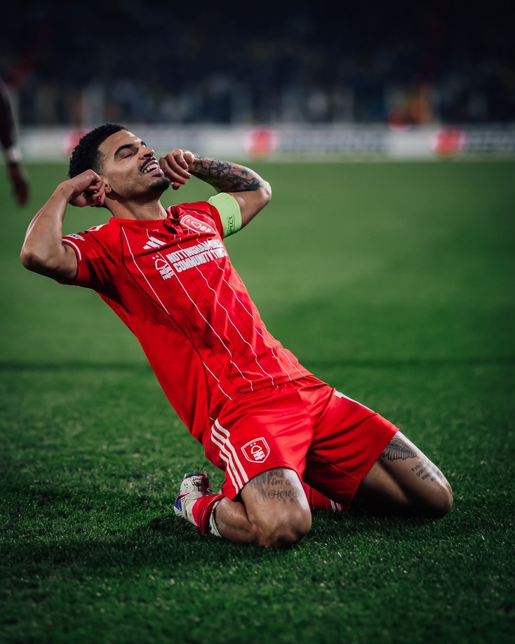 Fenerbahce thua Nottingham Forest 0-3 trong ngày N'Golo Kante trở lại bóng đá châu Âu- Ảnh 3.