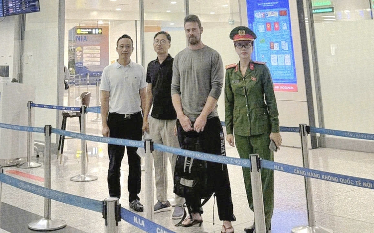 Norwegian deported for vandalism, cannabis use in Hanoi: media