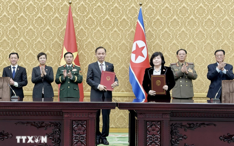 Vietnam, North Korea sign 5 bilateral cooperation documents