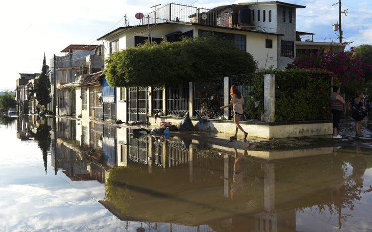 Heavy rains in Mexico leave nearly 30 dead