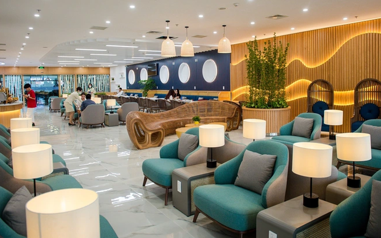 Vietnamese airlines compete to win back loyalty members