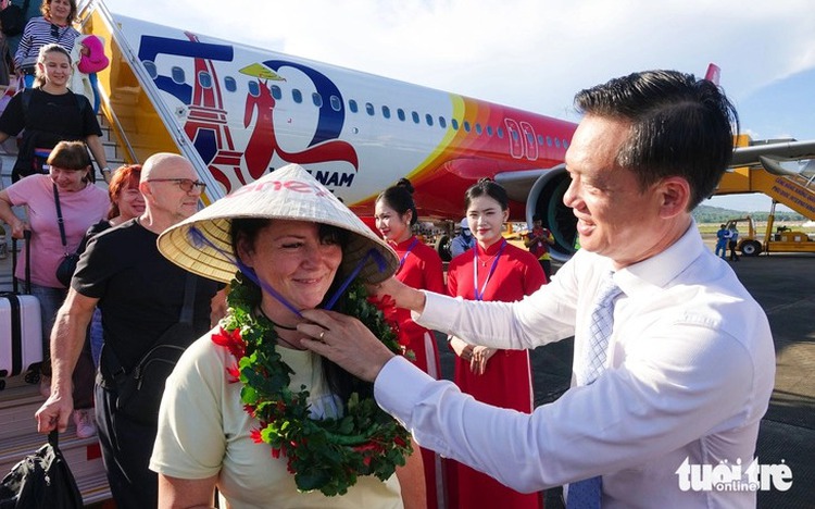 Russia-Phu Quoc direct flights resume with 220 charter tourists