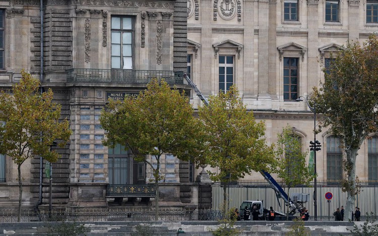 French police may nab Louvre thieves but unlikely to recover their loot