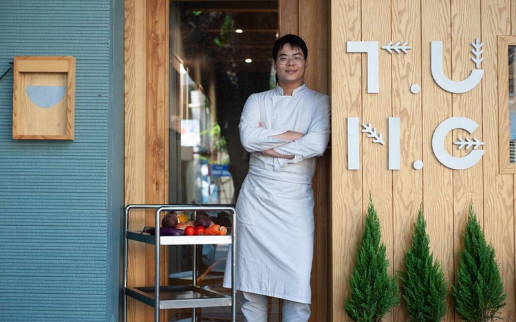 Owner of renowned restaurant in Hanoi charged with tax evasion