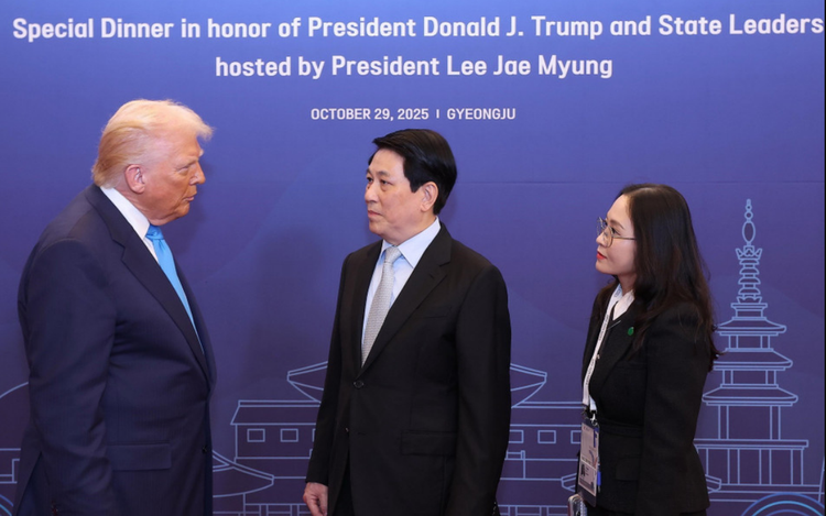 Breakfast @ Tuoi Tre News — October 30
