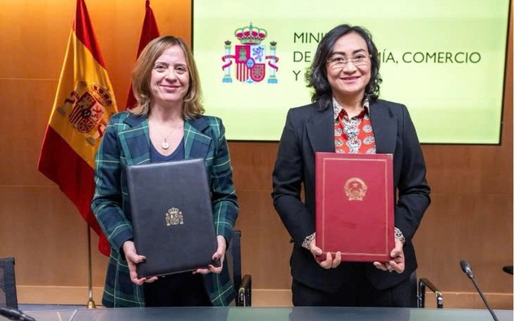 Vietnam, Spain target $8bn trade, boost cooperation in railways, renewable energy