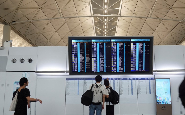 China to cancel some flights as Typhoon Matmo nears Hainan during peak holiday travel