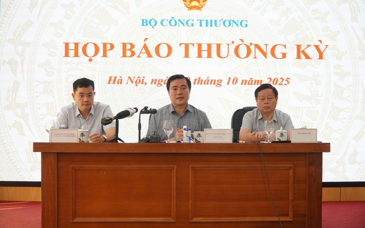 Vietnam to push forward reciprocal trade talks with US