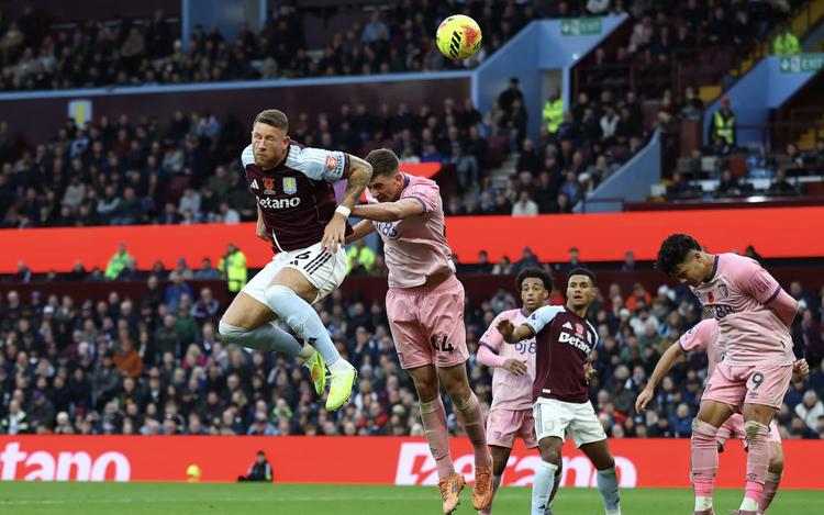 Man City outclass Liverpool to cut Arsenal's lead, Aston Villa on the up
