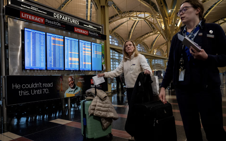 US Senate advances bill to end federal shutdown
