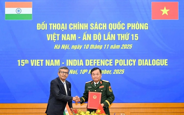 Vietnam, India pledge to strengthen defense cooperation
