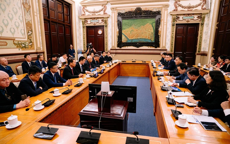 Pei family clan in China seeks cooperation with Ho Chi Minh City