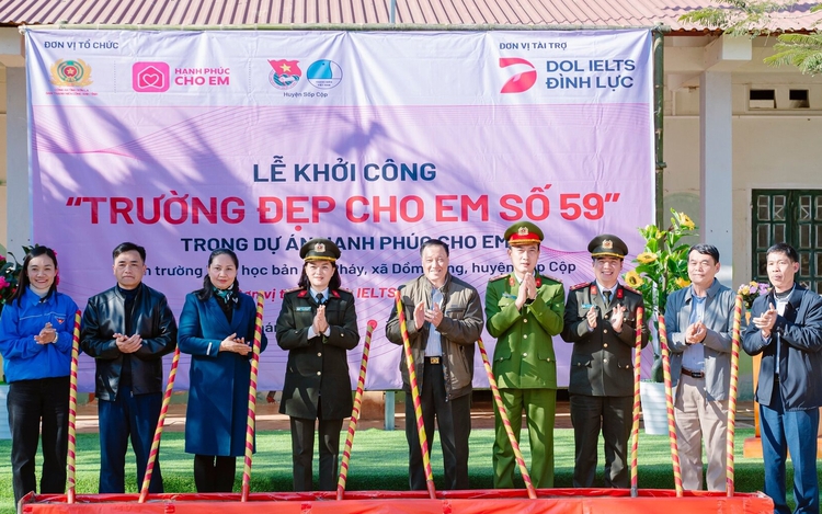 DOL English helps build schools for children in Vietnam’s northern mountains