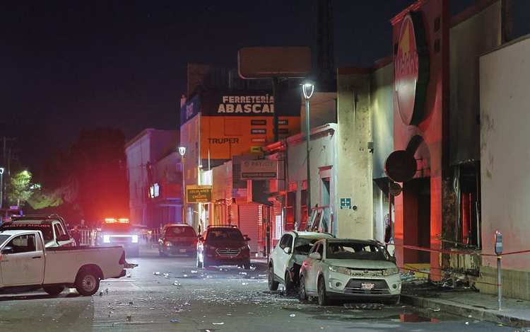 Blaze at Mexico store kills 23, including children