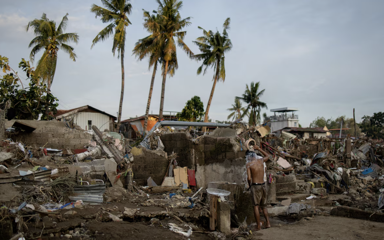 As Typhoon Kalmaegi wreaks havoc in Southeast Asia, scientists say rising temperatures are to blame
