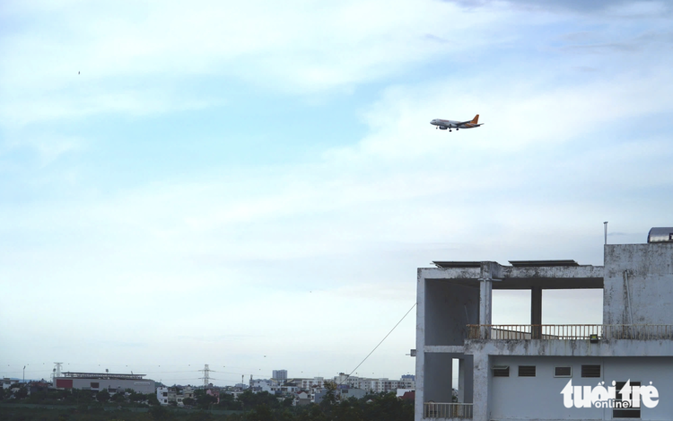 Drone flies near flight path, disrupts several flights at Da Nang Int'l Airport