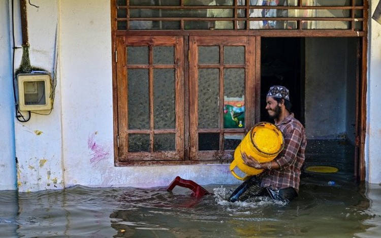 Death toll from Sri Lanka floods, landslides rises to 334: disaster agency