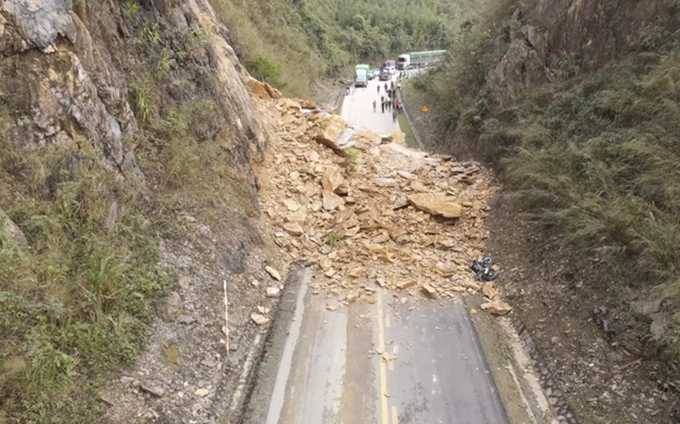 3 killed in landslide on national highway in Vietnam