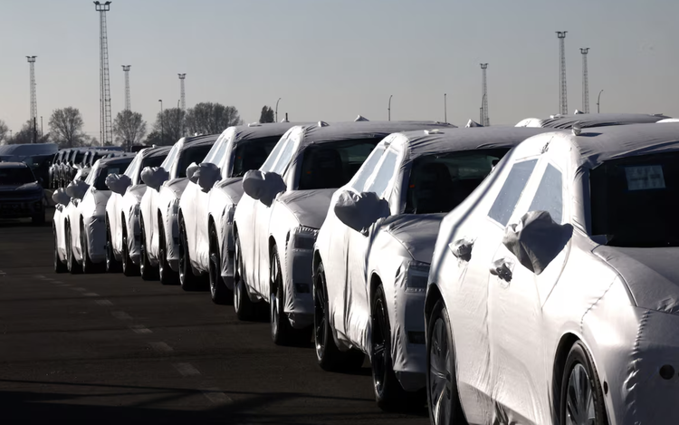 EU to relent on combustion engines ban after auto industry pressure
