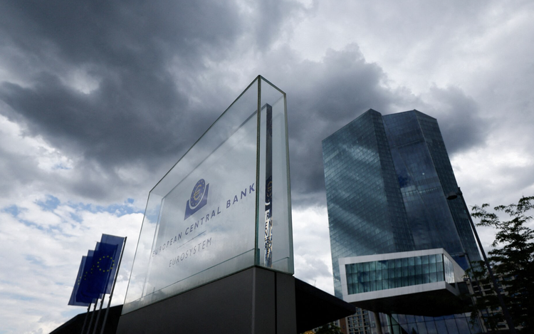 ECB to hold rates steady as euro zone economy shows resilience
