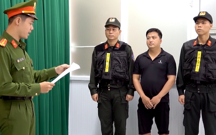 Ho Chi Minh City police arrest 7 in fake beef ring using banned chemical