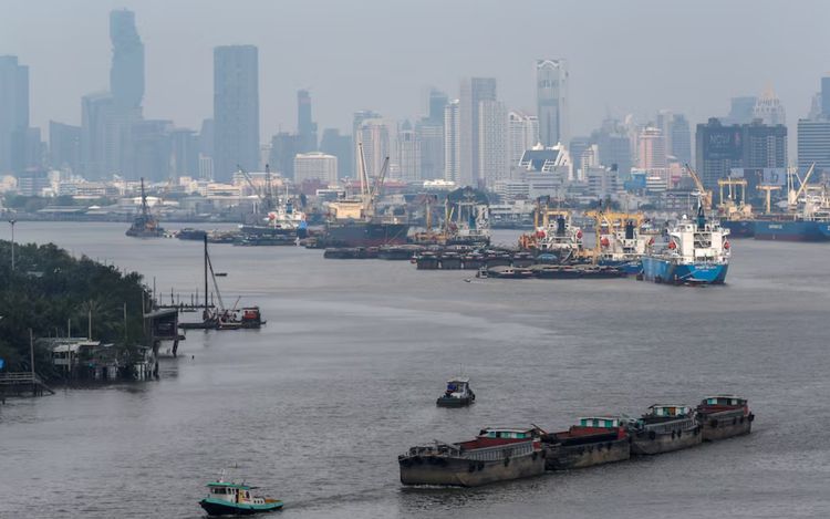 Thai factory output unexpectedly falls 4.24% y/y in November
