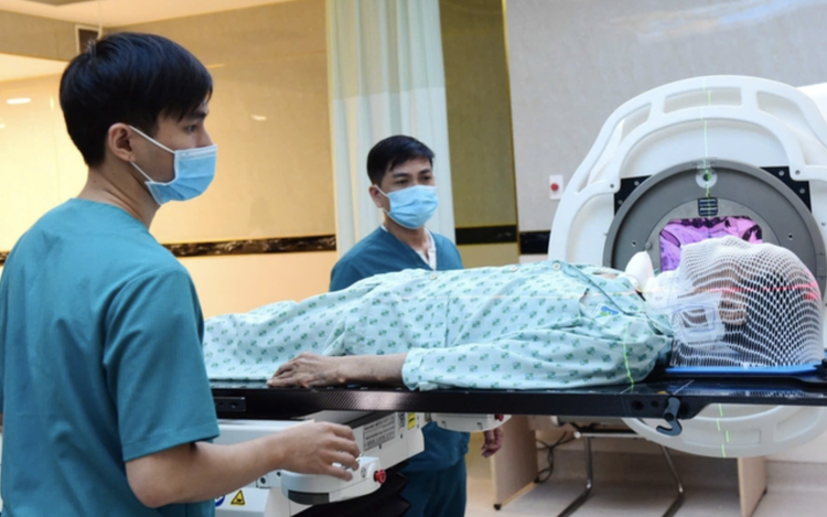 Proposal calls for early hospital fee waiver for cancer, kidney failure patients in Vietnam
