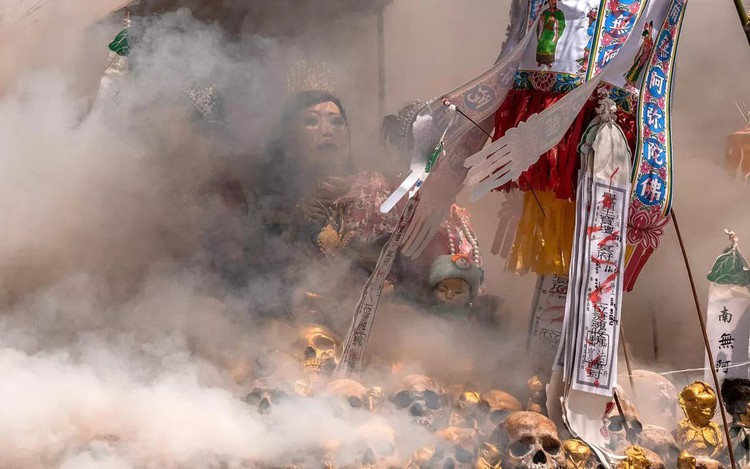 Skulls, smoke and spirits: Thai ceremony for the unclaimed dead